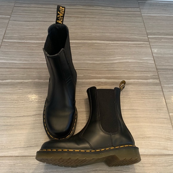 Dr. Martens boots - Picture 2 of 5